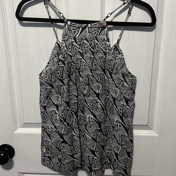 3/$20 Billabong medium black  and white tank - Picture 3 of 4